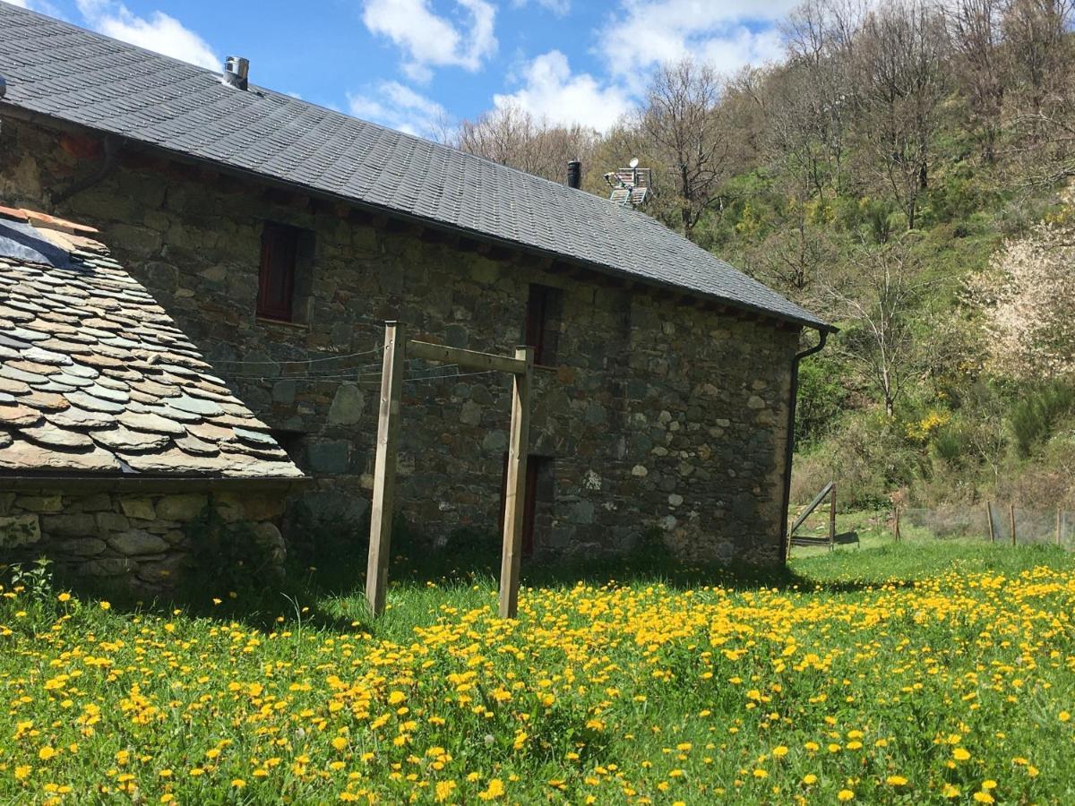 Can Bertran Fornells de la Muntanya Exterior photo